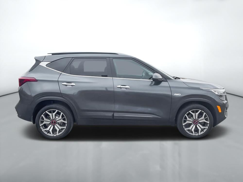 Kia Seltos 2023 Gris usage à vendre Kia Seltos 2023 Gris usage à vendre
