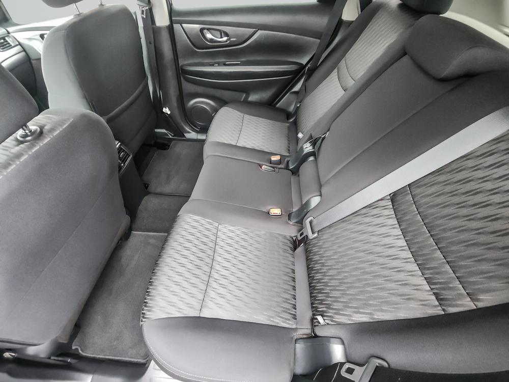 Nissan Rogue SV 2020 d’occasion à vendre - 19