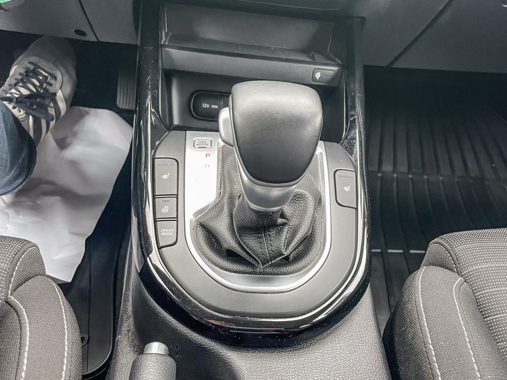 Kia Forte5 2021 Gris usage à vendre Kia Forte5 2021 Gris usage à vendre