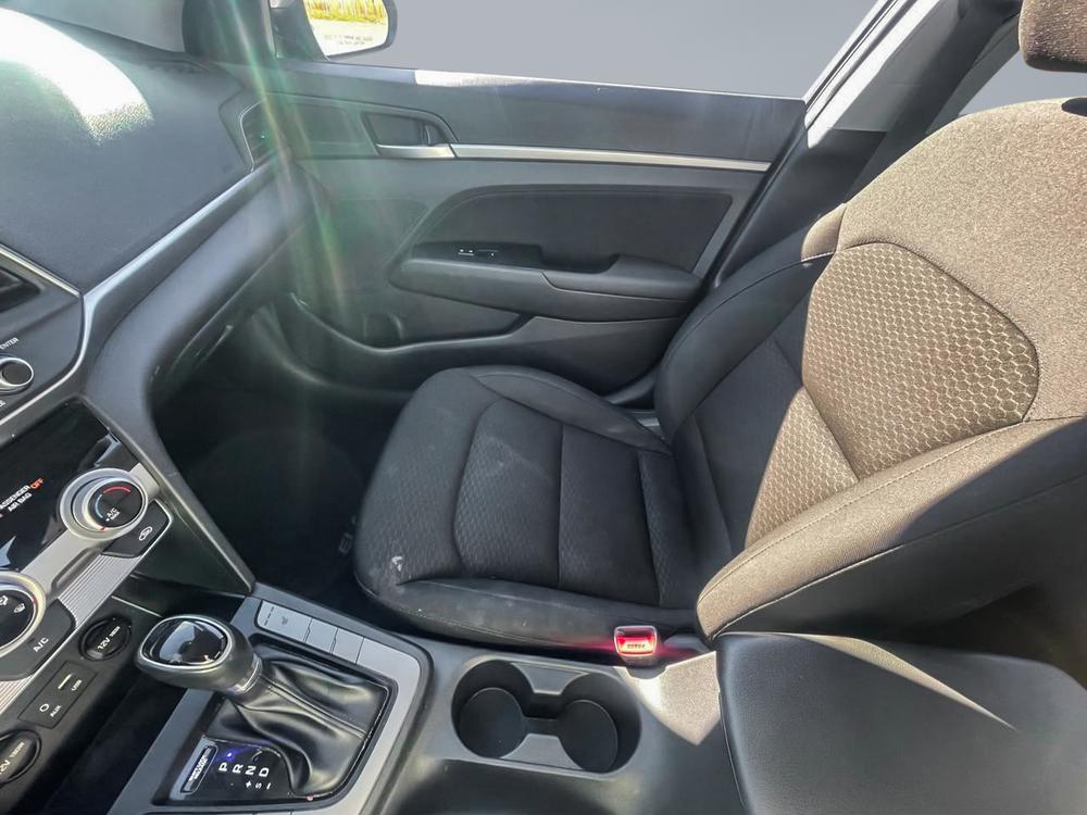 Hyundai Elantra PREFERRED 2019 d’occasion à vendre - 17