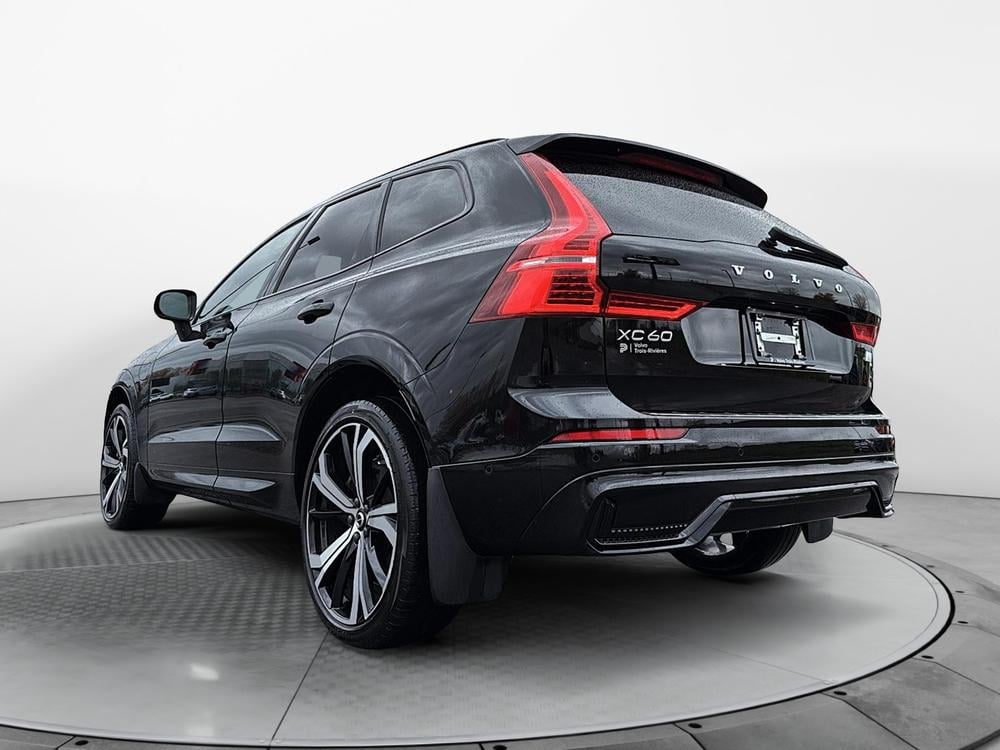 Volvo XC60 Recharge T8 R-DESIGN // PLUG IN // AWD 2022 d’occasion à vendre - 8