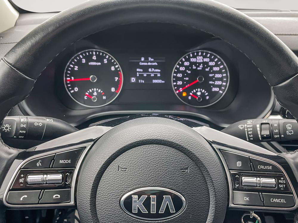 Kia Forte5 2021 Gris usage à vendre Kia Forte5 2021 Gris usage à vendre