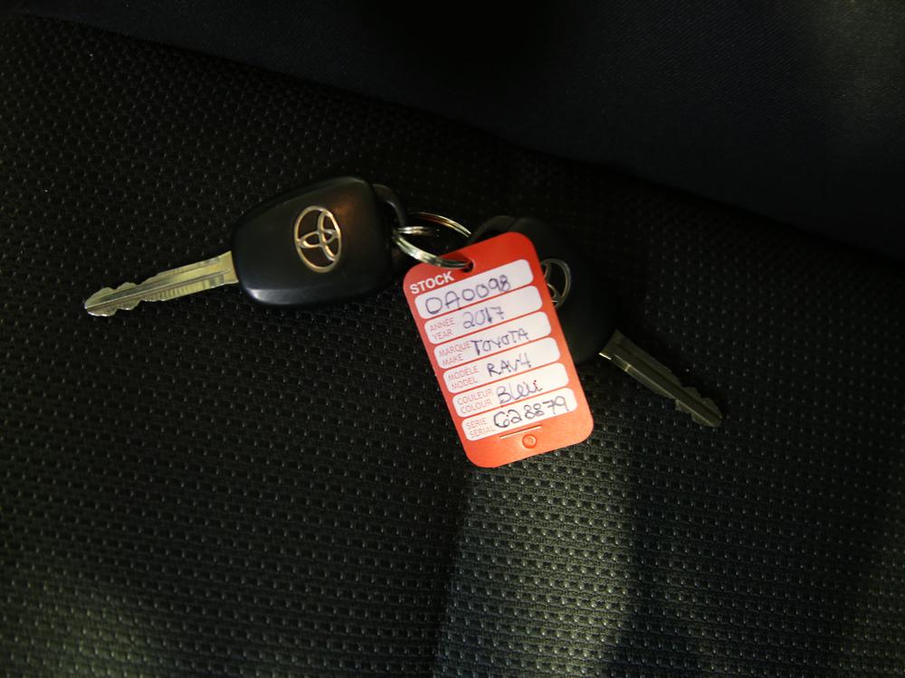 Toyota RAV4 XLE AWD 2017 d’occasion à vendre - 35