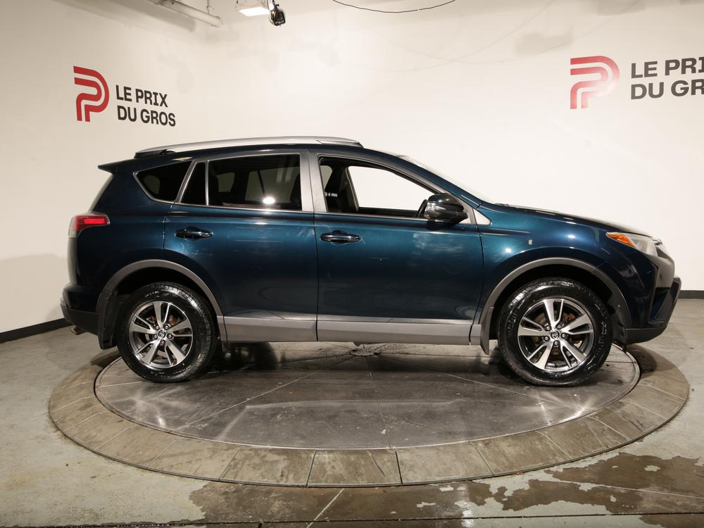 Toyota RAV4 XLE AWD 2017 d’occasion à vendre - 2