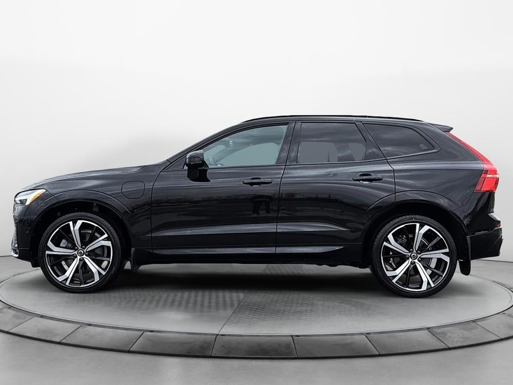 Volvo XC60 Recharge T8 R-DESIGN // PLUG IN // AWD 2022 d’occasion à vendre - 9