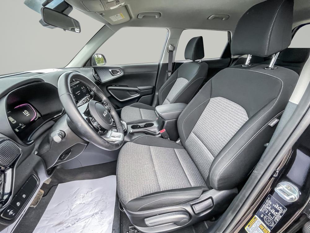 Kia Soul 2023 Noir usage à vendre Kia Soul 2023 Noir usage à vendre