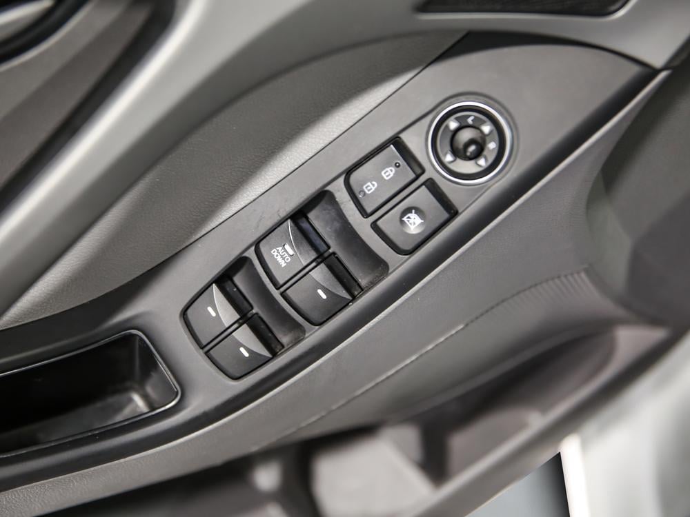 Hyundai Elantra L 2016 d’occasion à vendre - 14