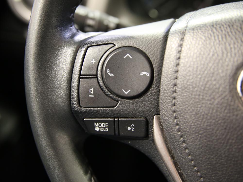Toyota RAV4 XLE AWD 2017 d’occasion à vendre - 21
