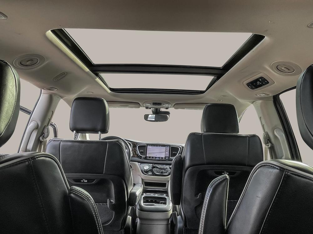 Chrysler Pacifica Hybrid 2022 Gris usage à vendre Chrysler Pacifica Hybrid 2022 Gris usage à vendre