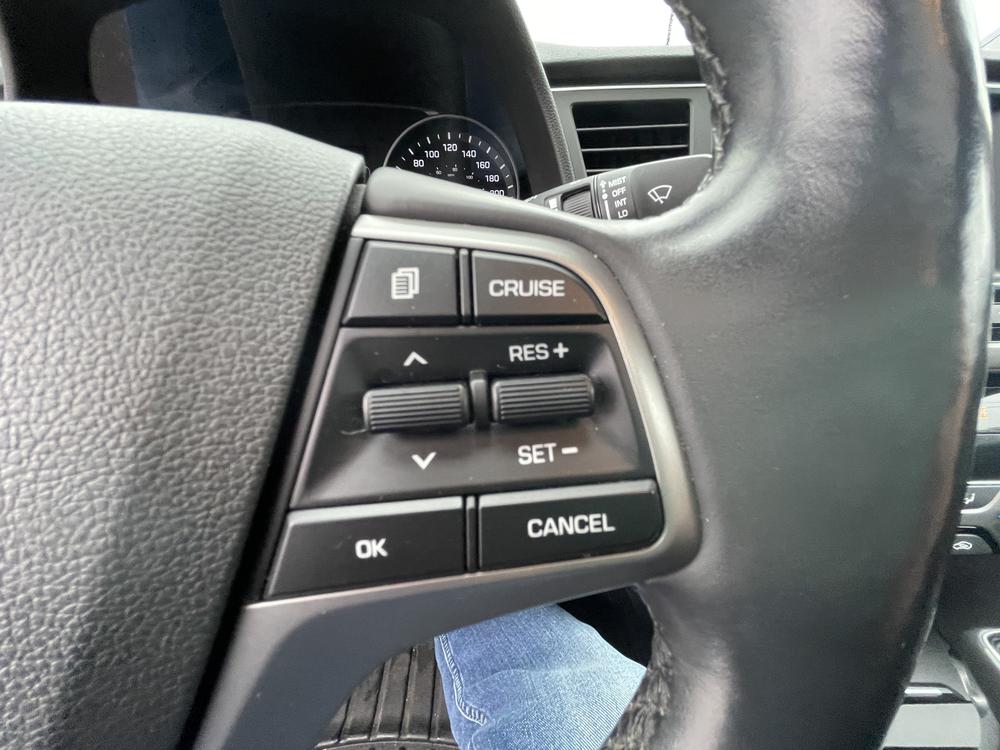 Hyundai Elantra GLS 2017 d’occasion à vendre - 16