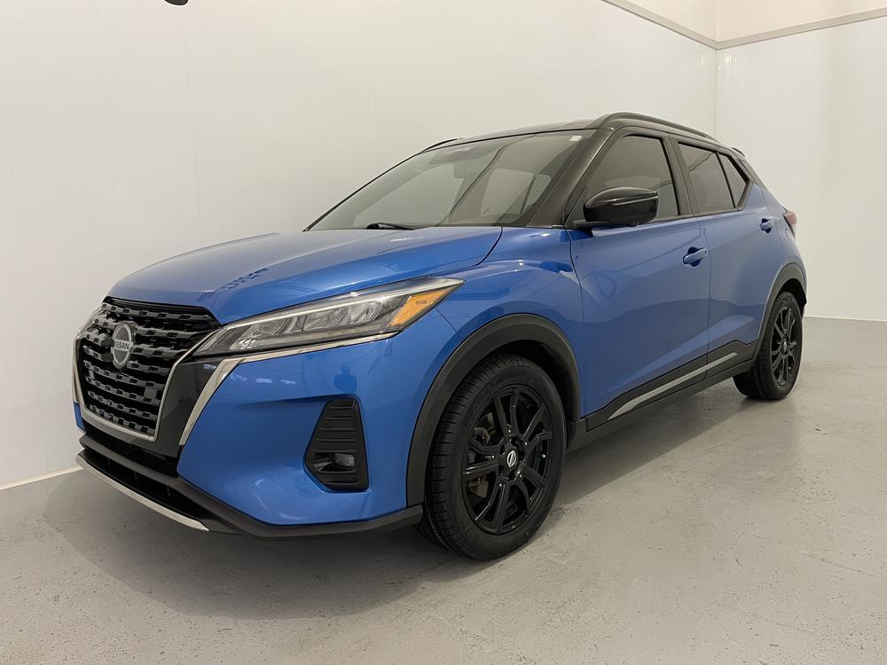 Nissan Kicks SR / Toit noir 2021 d’occasion à vendre - 3