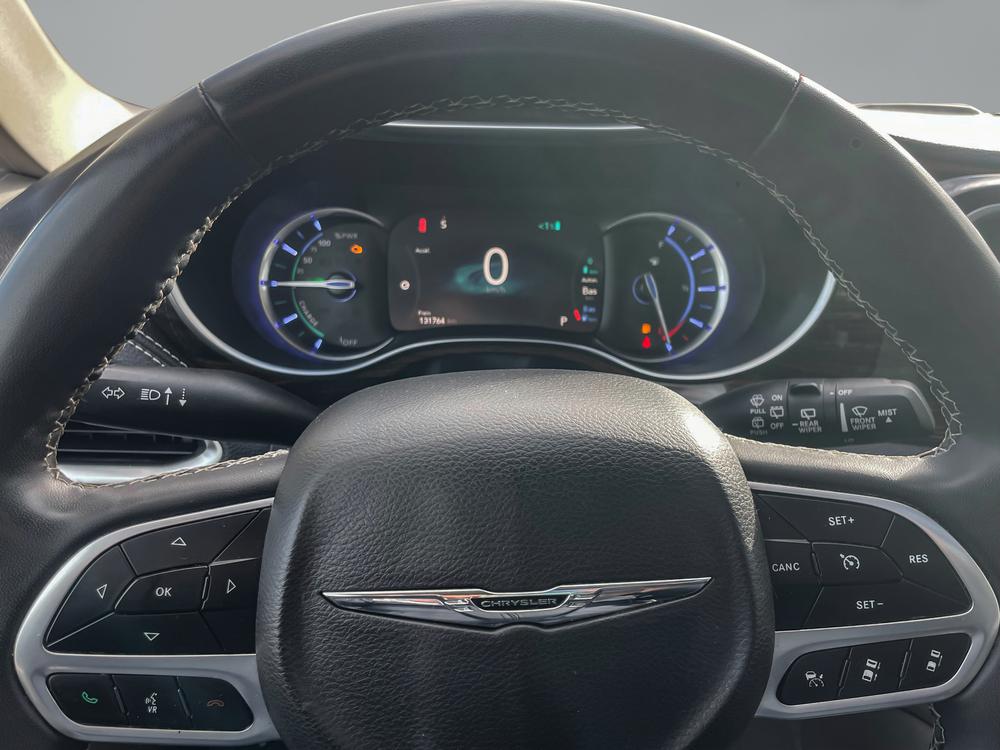 Chrysler Pacifica Hybrid 2022 Gris usage à vendre Chrysler Pacifica Hybrid 2022 Gris usage à vendre