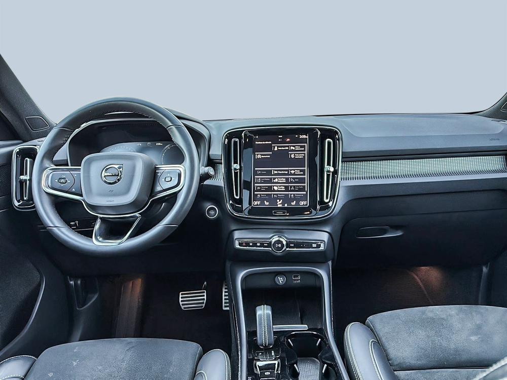 Volvo XC40 2022 Gris usage à vendre Volvo XC40 2022 Gris usage à vendre