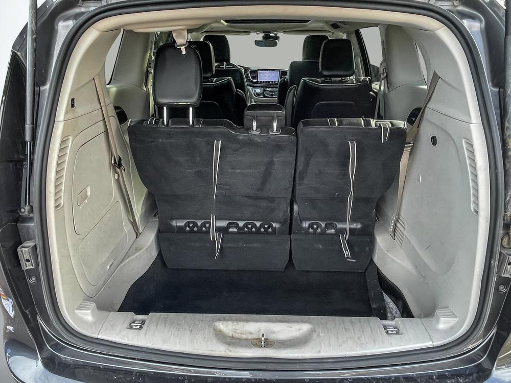 Chrysler Pacifica Hybrid 2022 Gris usage à vendre Chrysler Pacifica Hybrid 2022 Gris usage à vendre