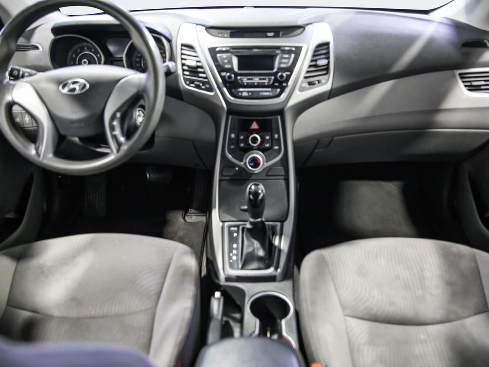 Hyundai Elantra L 2016 d’occasion à vendre - 26