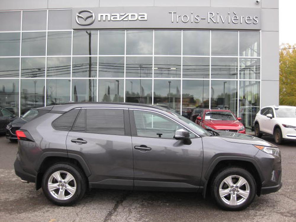 Toyota RAV4 XLE 2021 d’occasion à vendre - 7