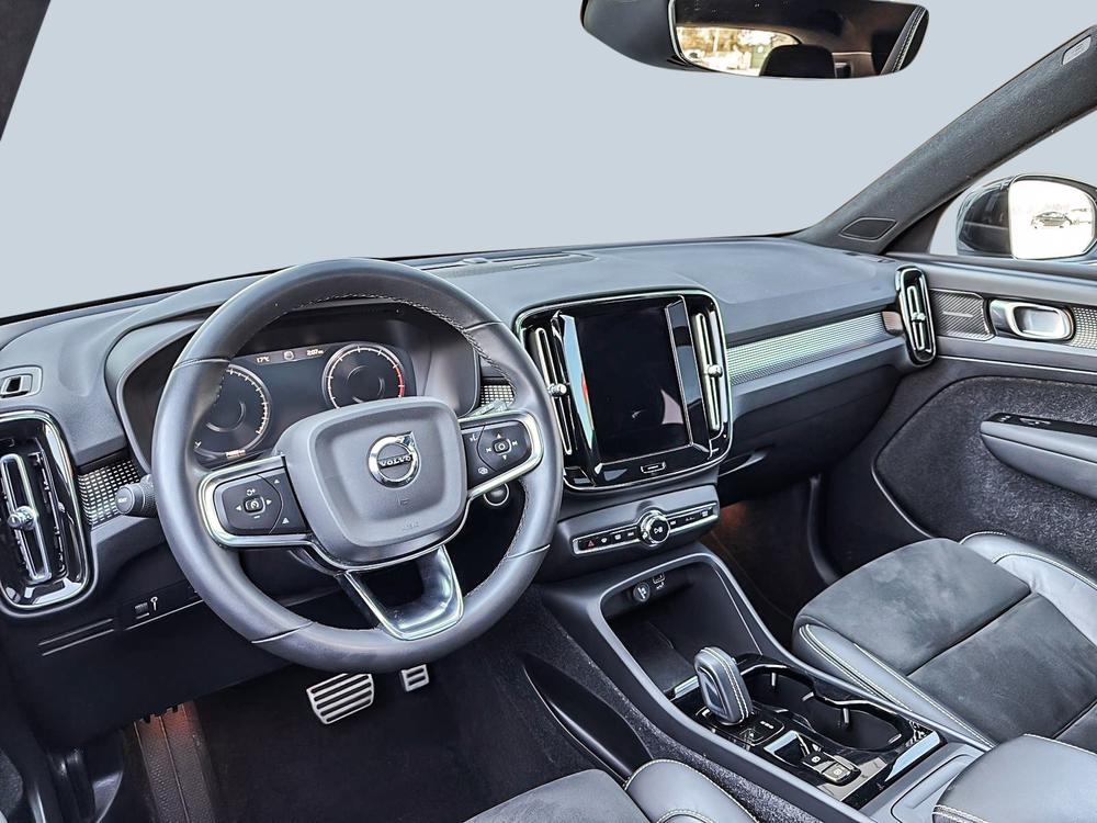 Volvo XC40 2022 Gris usage à vendre Volvo XC40 2022 Gris usage à vendre