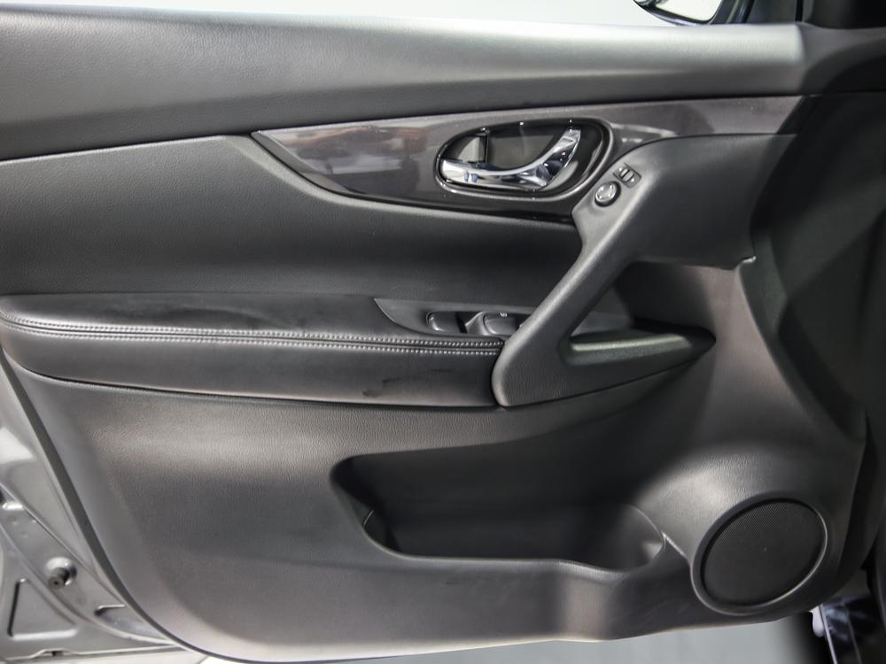 Nissan Rogue SV 2020 d’occasion à vendre - 14