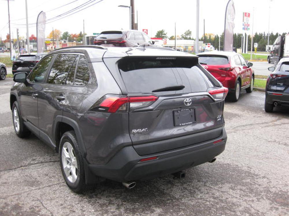 Toyota RAV4 XLE 2021 d’occasion à vendre - 4