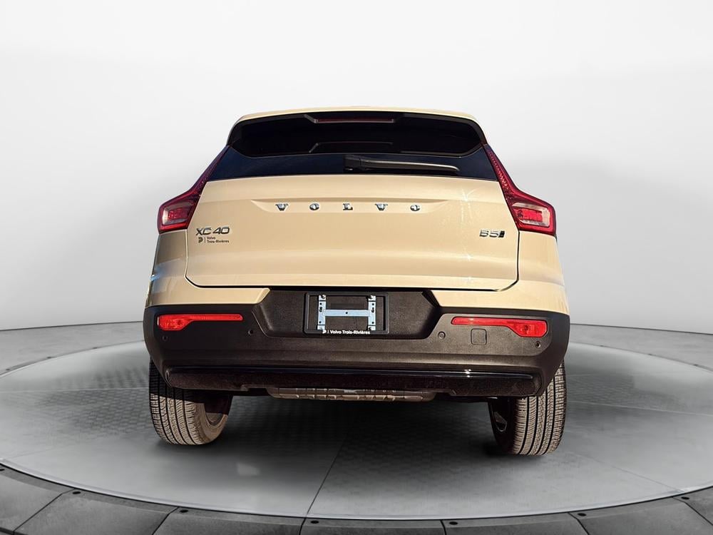 Volvo XC40 B5 PLUS AWD // DARK THEME 2025 d’occasion à vendre - 7