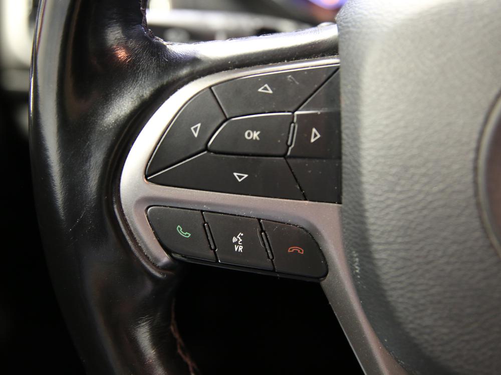 Jeep Grand Cherokee Laredo 2021 d’occasion à vendre - 21