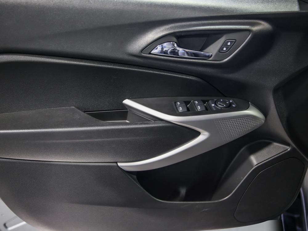 Chevrolet Trax 2024 Gris usage à vendre Chevrolet Trax 2024 Gris usage à vendre