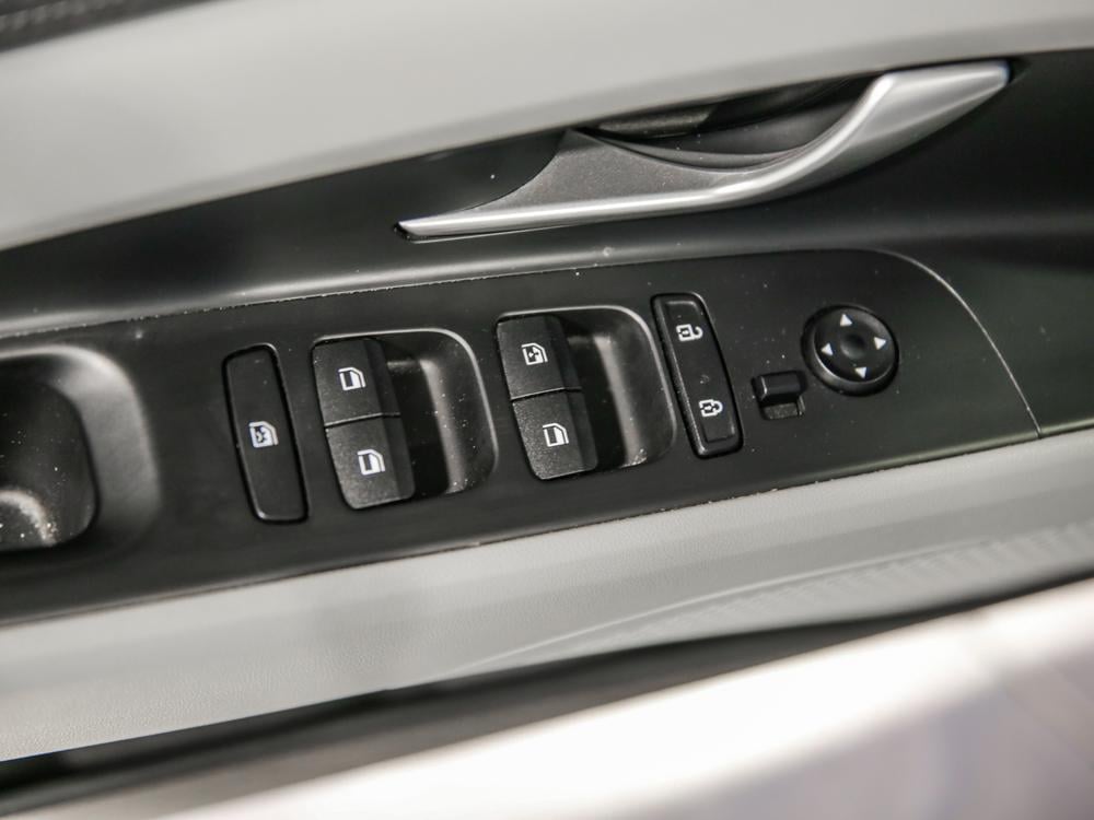 Hyundai Elantra hybride LIMITED 2023 d’occasion à vendre - 17