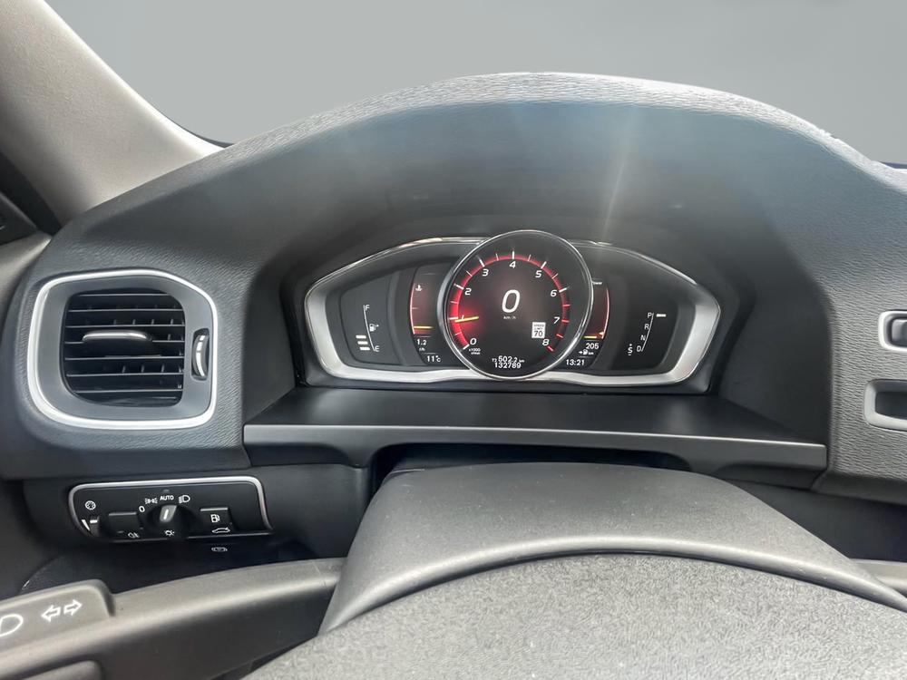 Volvo V60 Cross Country T5 PREMIER 2017 d’occasion à vendre - 16