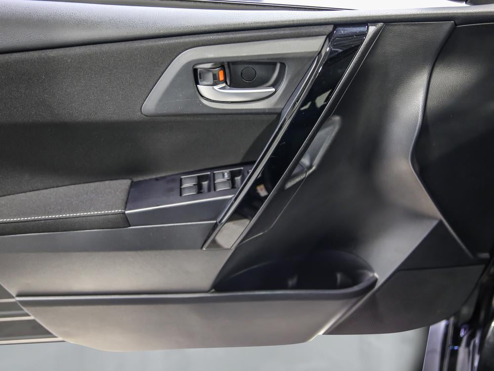 Toyota Corolla iM im 2018 d’occasion à vendre - 14