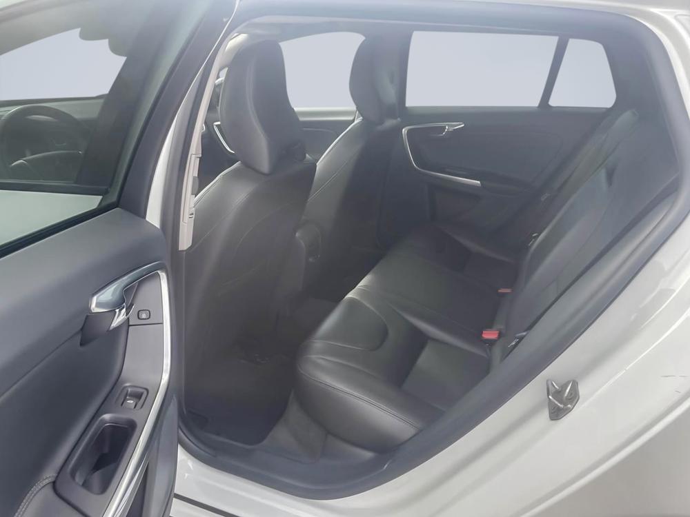 Volvo V60 Cross Country T5 PREMIER 2017 d’occasion à vendre - 12