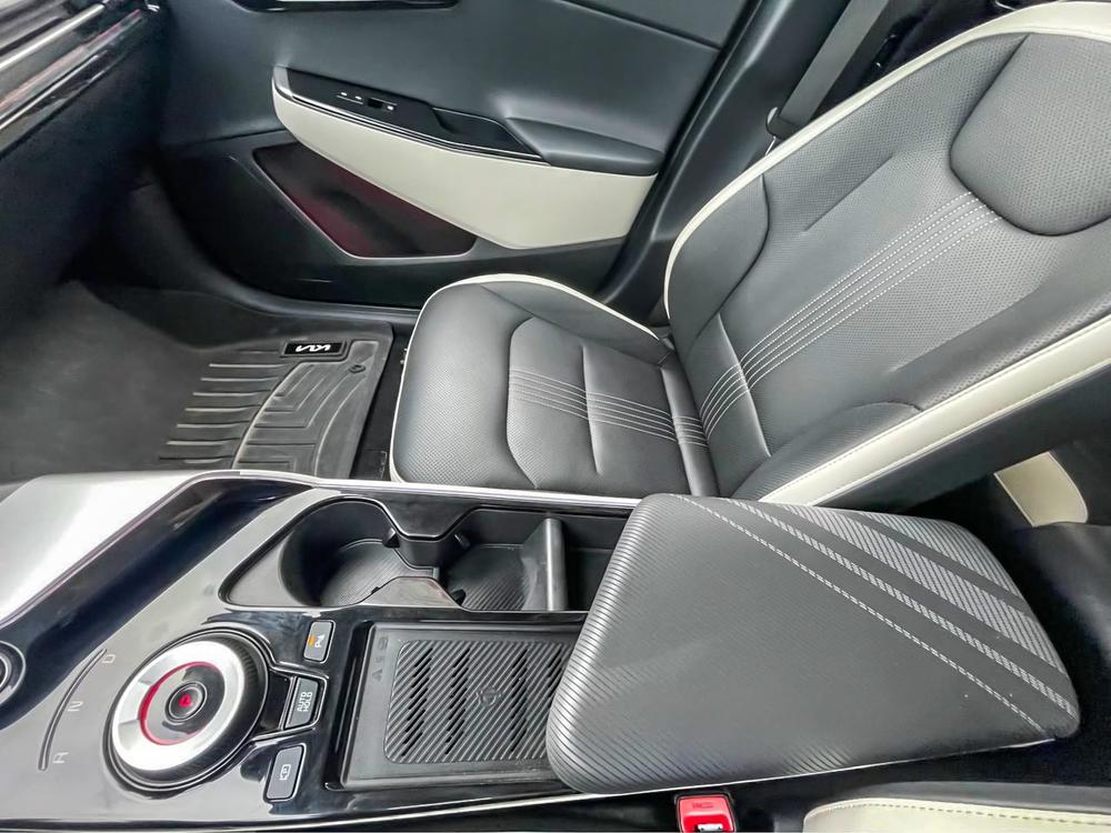 Kia EV6 GT-LINE PACK. 1 2024 d’occasion à vendre - 16