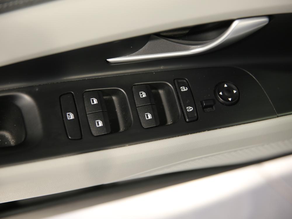 Hyundai Elantra hybride LIMITED 2023 d’occasion à vendre - 17