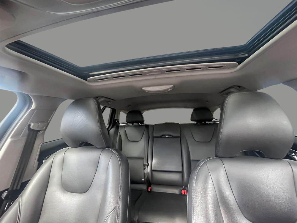 Volvo V60 Cross Country T5 PREMIER 2017 d’occasion à vendre - 18