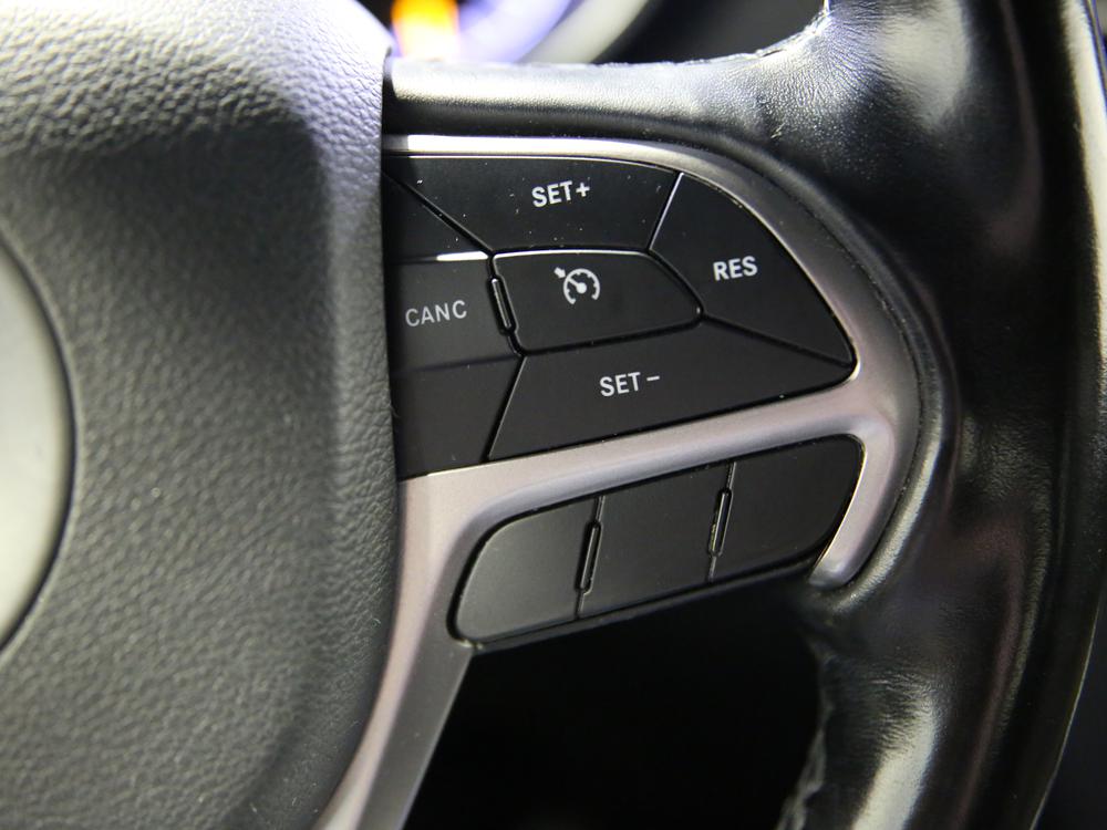 Jeep Grand Cherokee Laredo 2021 d’occasion à vendre - 22