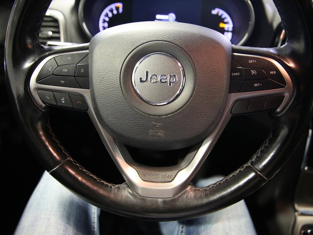 Jeep Grand Cherokee Laredo 2021 d’occasion à vendre - 19