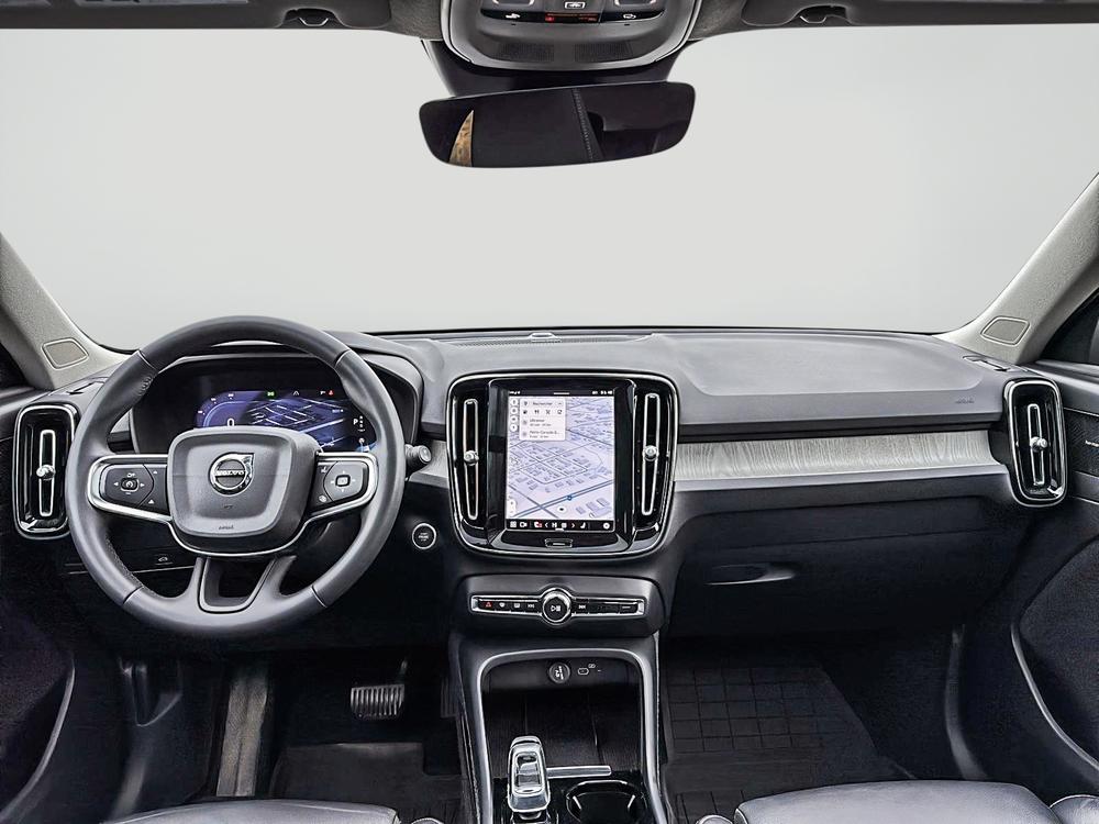 Volvo XC40 B5 PLUS AWD // DARK THEME 2023 d’occasion à vendre - 11
