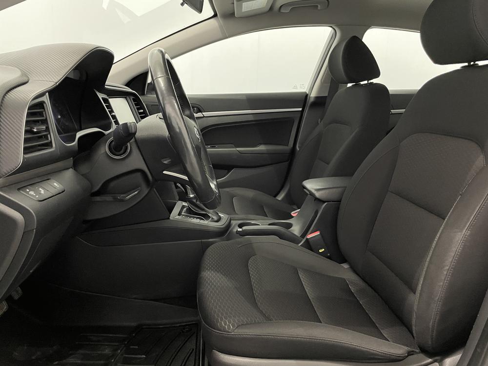 Hyundai Elantra Preferred 2019 d’occasion à vendre - 13