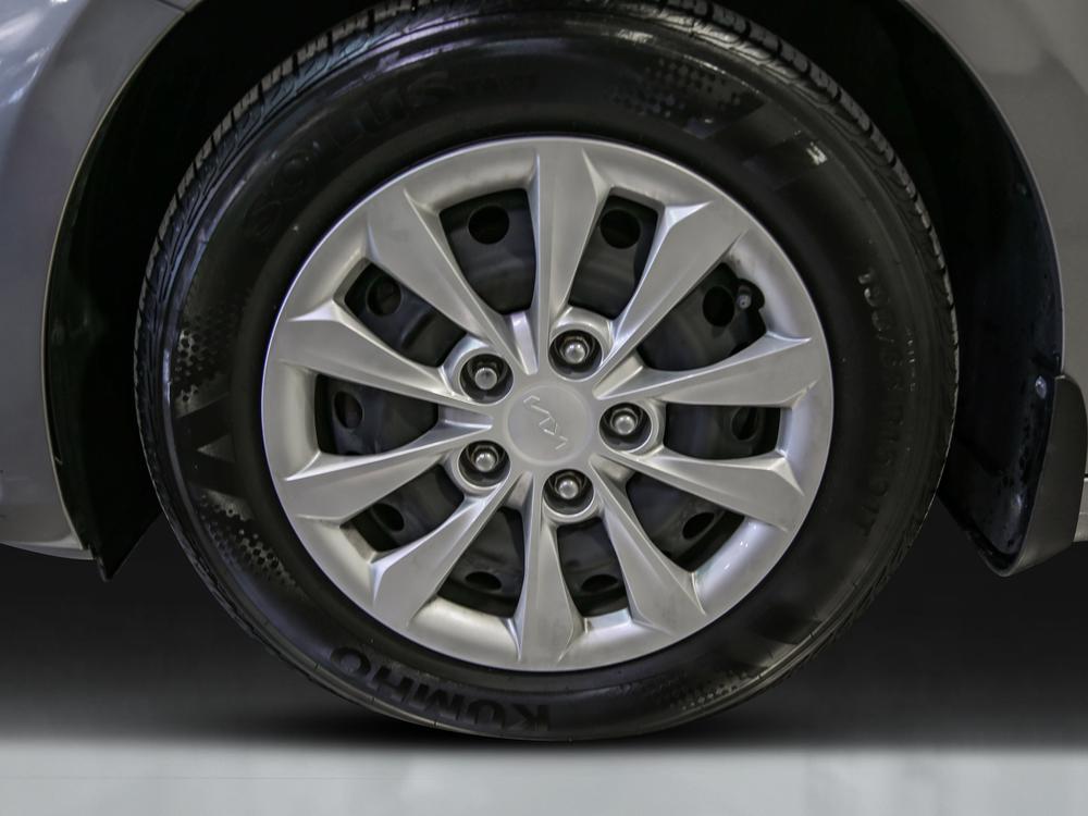 Kia Forte LX 2023 d’occasion à vendre - 12