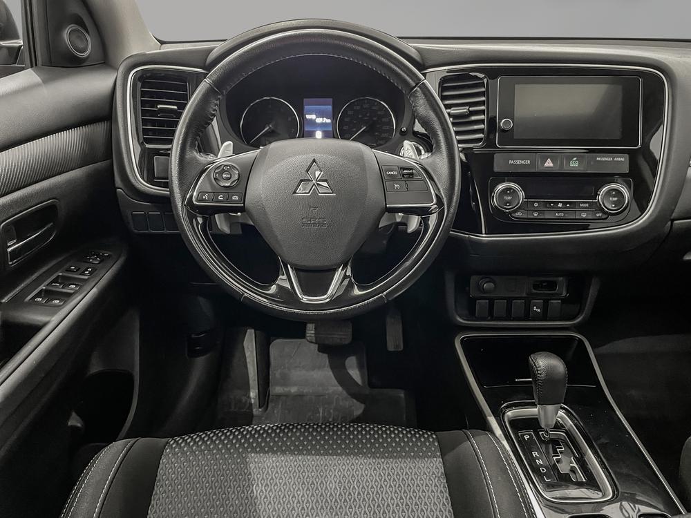 Mitsubishi Outlander SE AWD 7 passagers 2017 d’occasion à vendre - 11