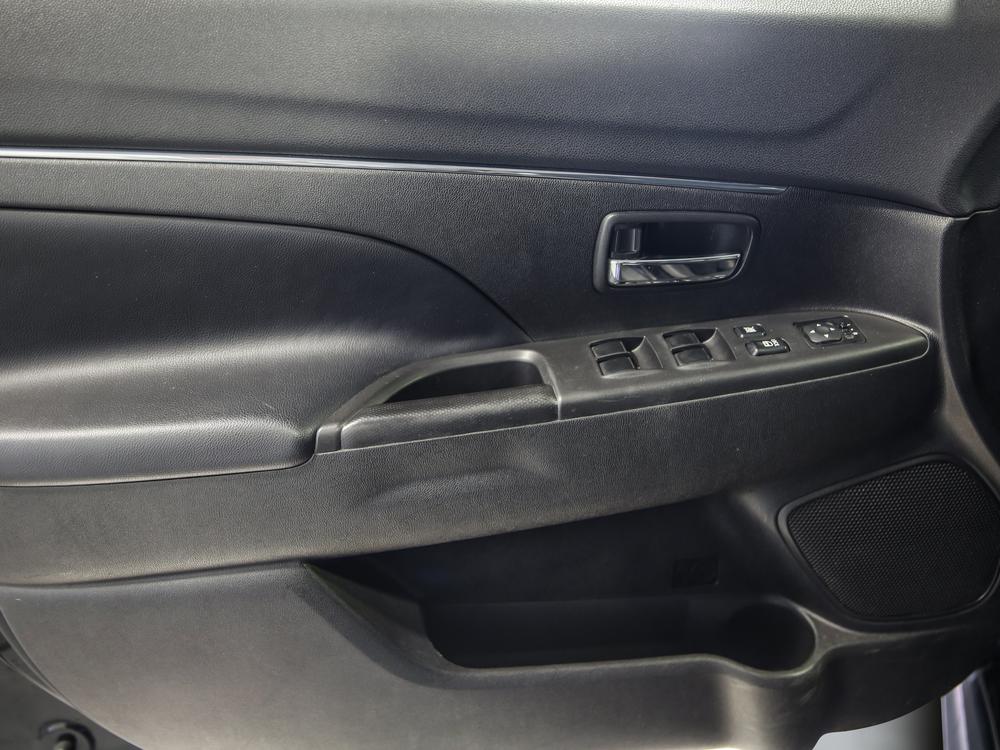 Mitsubishi RVR 2015 Noir usage à vendre Mitsubishi RVR 2015 Noir usage à vendre