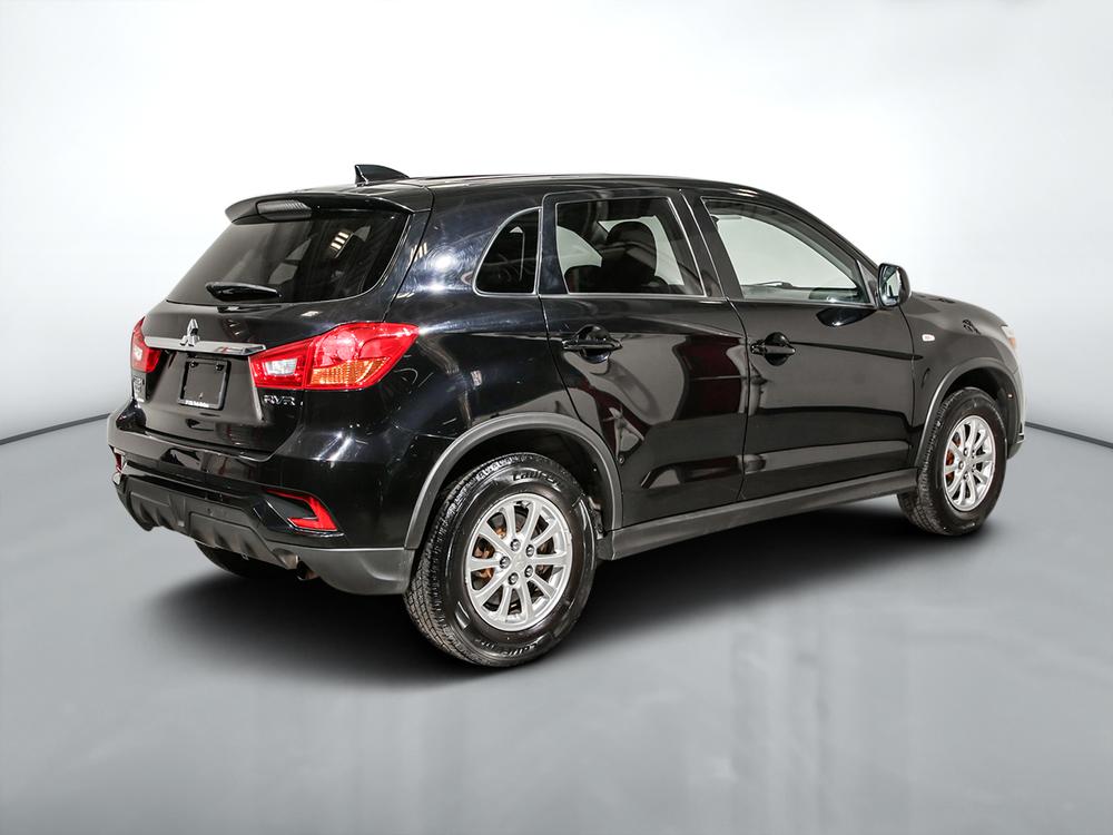 Mitsubishi RVR 2018 Noir usage à vendre Mitsubishi RVR 2018 Noir usage à vendre