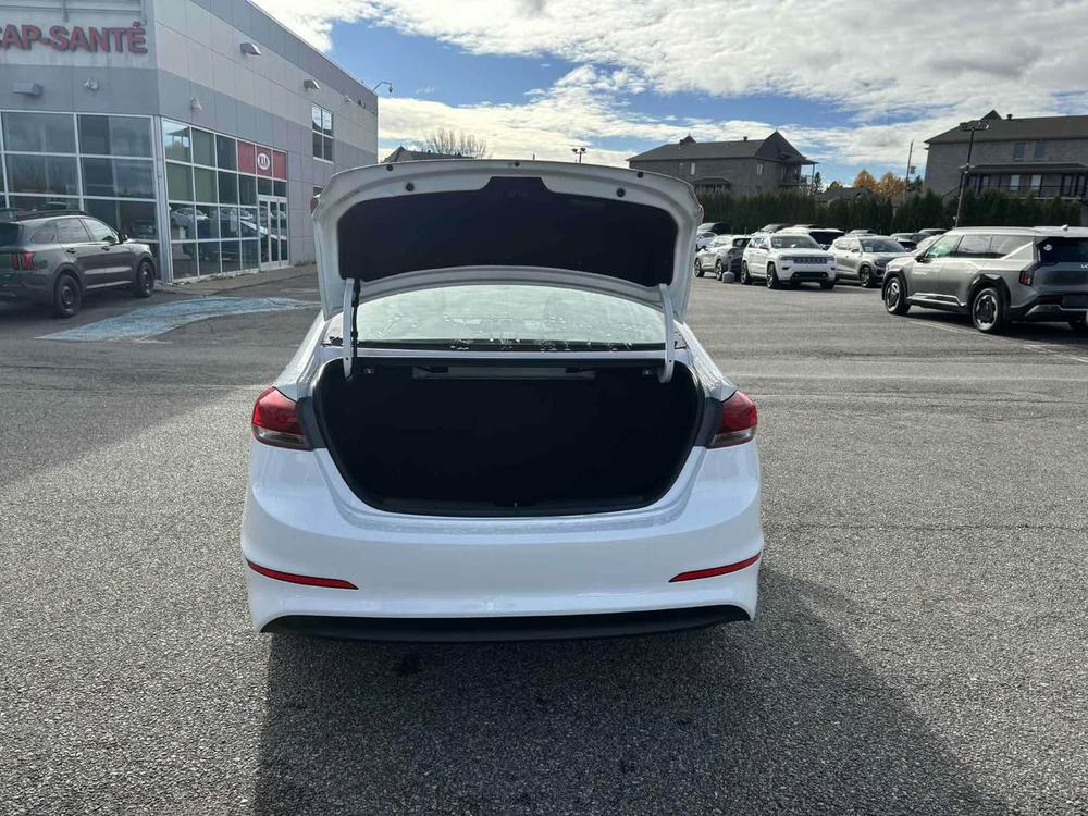 Hyundai Elantra GL 2018 d’occasion à vendre - 8