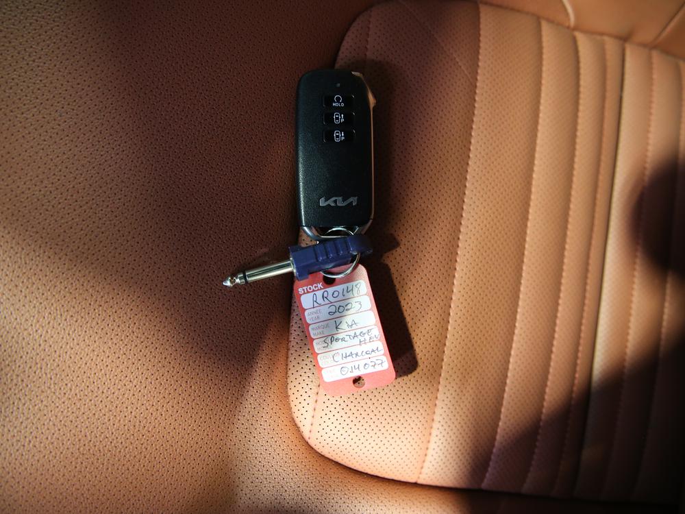 Kia Sportage hybride SX 2023 d’occasion à vendre - 38