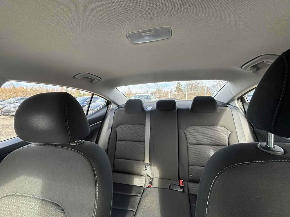 Hyundai Elantra GL 2018 d’occasion à vendre - 18