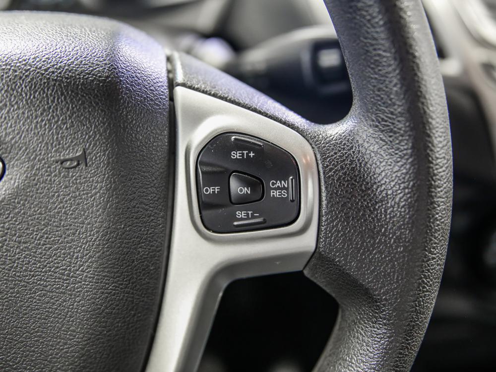 Ford Fiesta 2012 Blanc usage à vendre Ford Fiesta 2012 Blanc usage à vendre