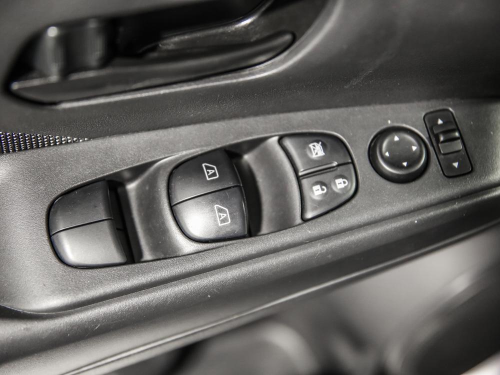 Nissan Kicks S 2020 d’occasion à vendre - 16