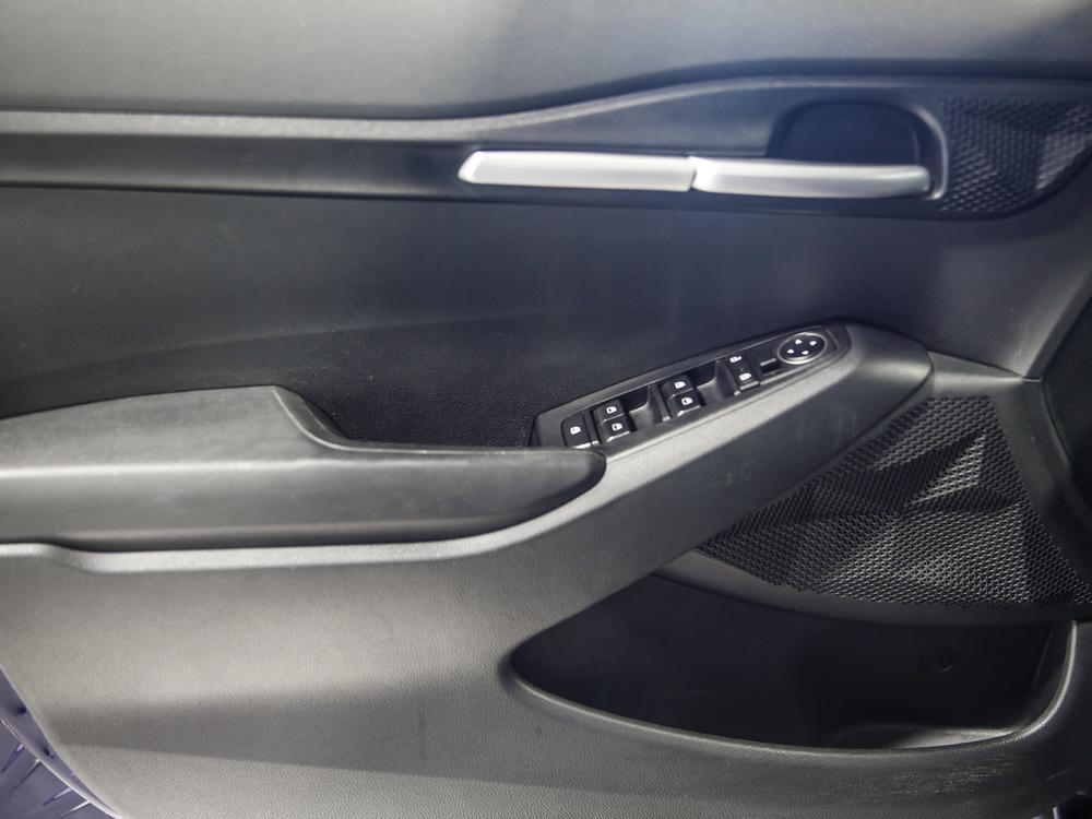 Kia Seltos 2023 Bleu usage à vendre Kia Seltos 2023 Bleu usage à vendre