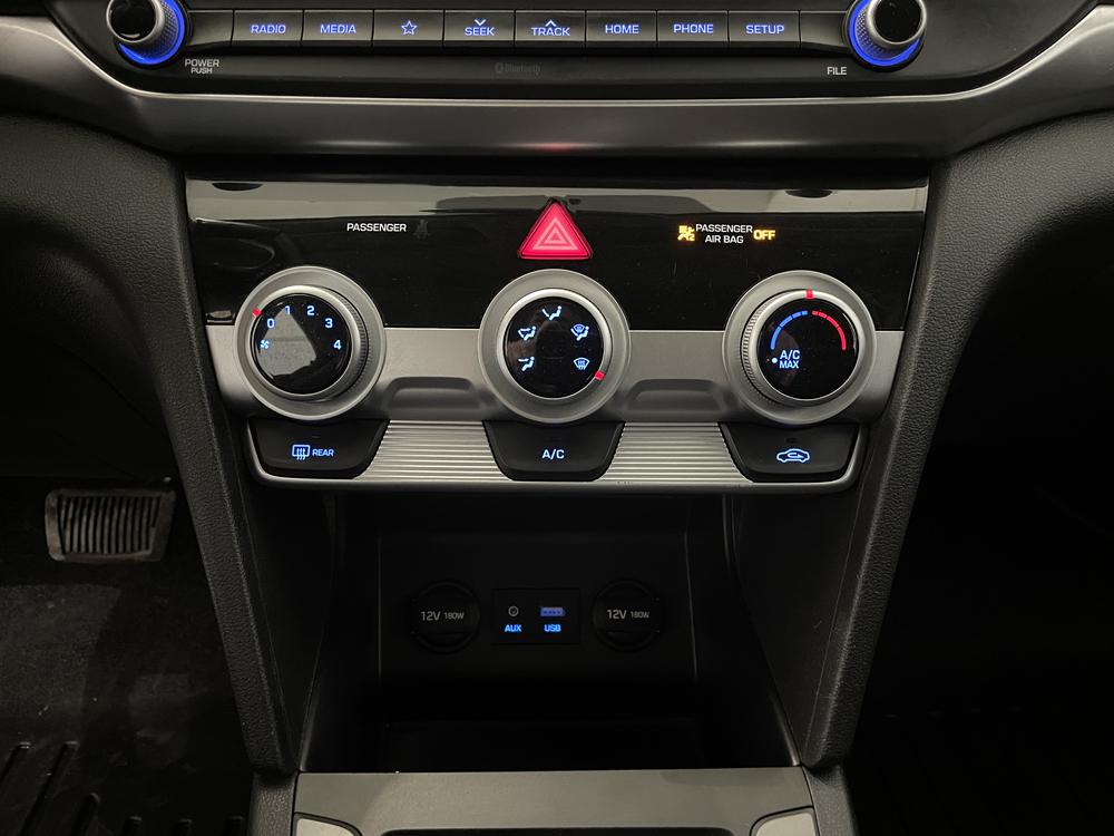 Hyundai Elantra Preferred 2019 d’occasion à vendre - 26