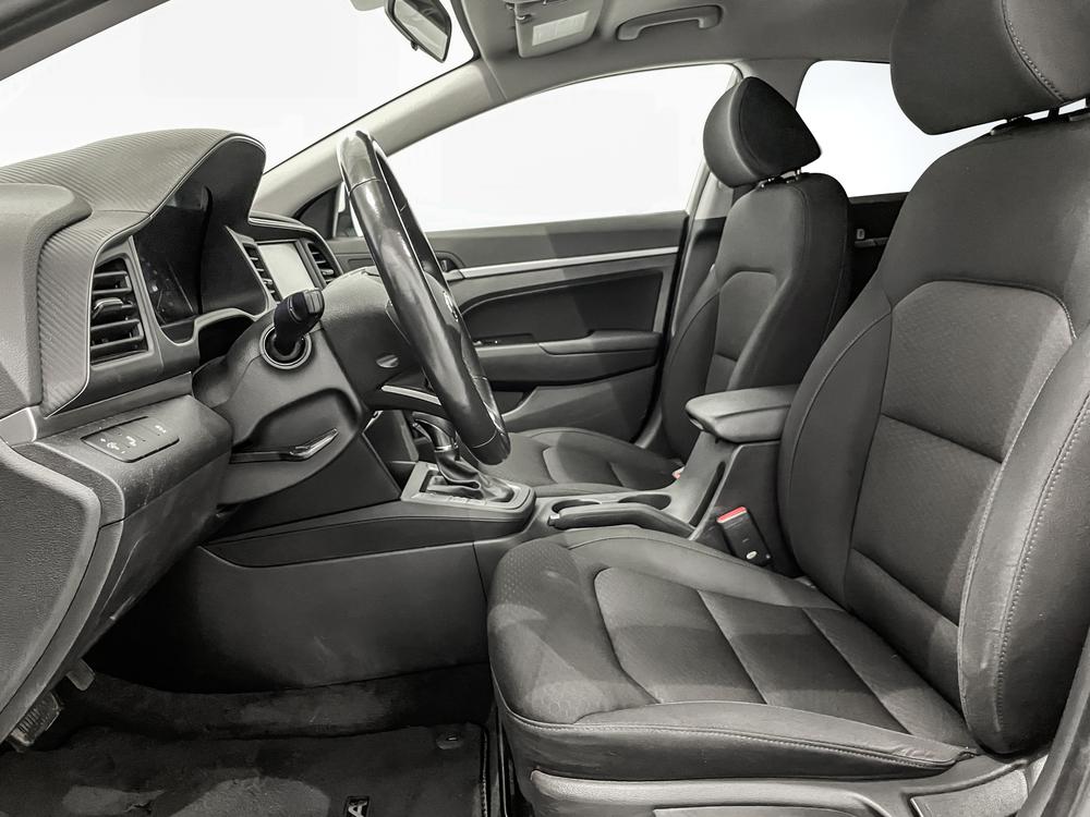 Hyundai Elantra Preferred 2020 d’occasion à vendre - 13