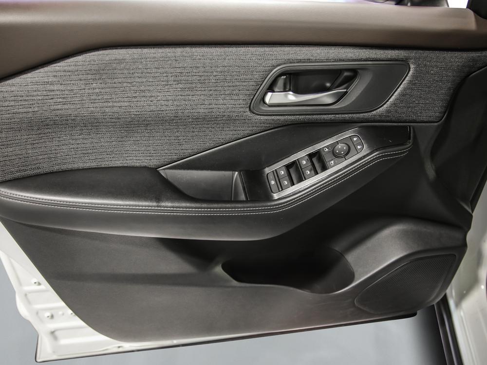 Nissan Rogue SV 2021 d’occasion à vendre - 16